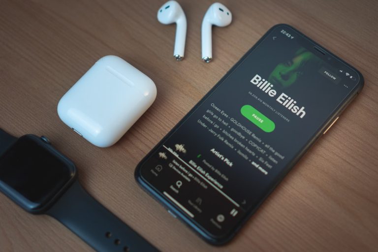 The Rise of Eco-Friendly Tech Gadgets: A Sustainable Revolution